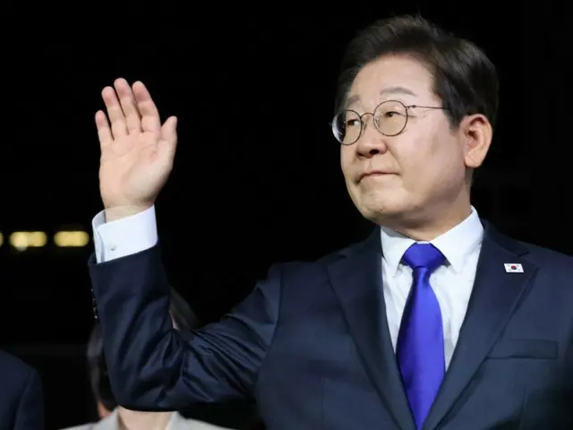 李在明將總統辦公室從龍山遷至青瓦台 - 韓國總統選舉