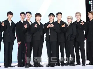 [照片]《SEVENTEEN》身著時尚西裝迎接觀眾