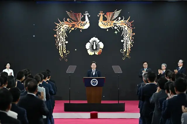 ホワイトハウス報道官、韓国大統領選の質問に「ここにあったのに」…結局書類が見つからず