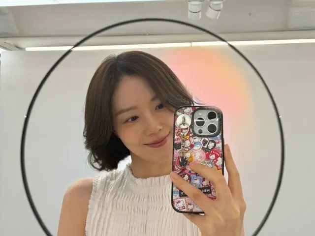 演員文彩元，溫柔的微笑...爆發出清純可愛的女性美
