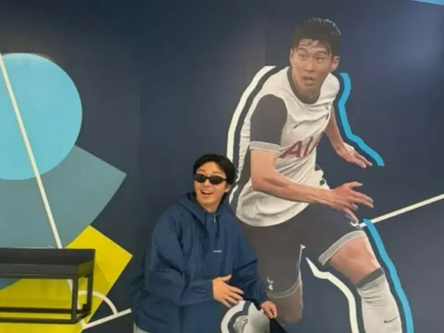 パク・ソジュン、ソン・フンミン選手の誕生日にお祝いショット…同じポーズで愛情アピール