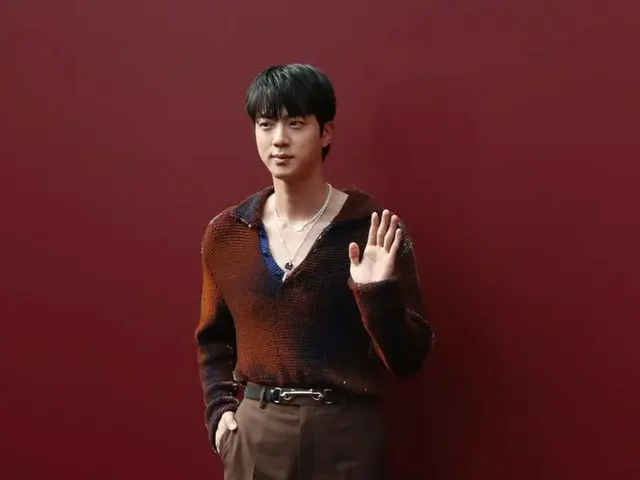 “BTS”JIN 被選為世界最佳著裝人物