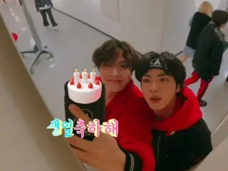 「BTS」J-HOPE 慶祝 JIN 生日......懷舊照片