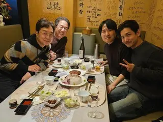 東方神起昌珉與在《飯感》中共同出演的老師們久違重聚……“和我真正愛的人在一起”