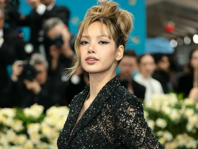 BLACKPINK 的 Lisa 印上了活動人士的臉？路易威登的服裝引發爭議…設計師解釋
