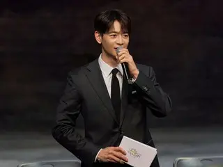 SHINee珉豪為話劇《等待果陀》慈善演出貢獻GV（觀眾互動）主持人的才能