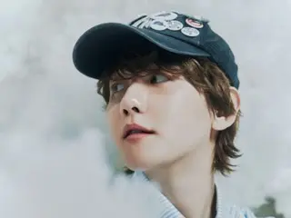 EXO 成員伯賢的第五張迷你專輯《Essence of Reverie》在 iTunes 24 個地區中排名第一