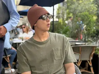 防彈少年團 RM 發布了退伍後的最新動態，展現了他時尚的造型