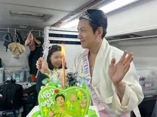 池昌旭變身完美公主…與《醜聞》團隊的生日派對（附影片）