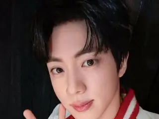 防彈少年團JIN在倫敦帶來令人耳目一新的表演！ “ARMY的能量溢出舞台。”