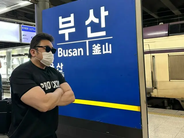 演員馬東碩，即使戴著墨鏡和口罩…“無論從哪個角度看都是馬東碩”