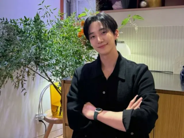 2PM 的俊昊公開了他在 YouTube 的“Fairy Jaehyun”節目中的幕後花絮