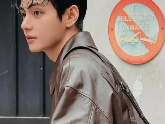 防彈少年團V公開充滿秋日氣息的畫報…成熟中透著少年感