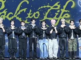 [照片]&TEAM 舉辦展示會慶祝韓國首張專輯發行......“我們在韓國開始活動了”