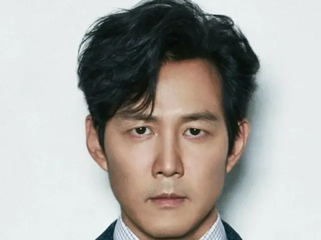 演員李政宰捐贈1100萬韓元，為弱勢年輕女性提供衛生用品。