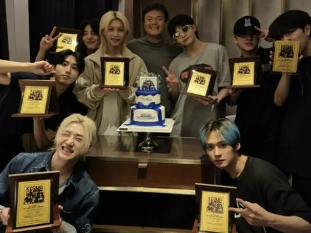 Stray Kids 炫耀他們從樸振英那裡得到的錢…「他們會永遠為此感到自豪」。