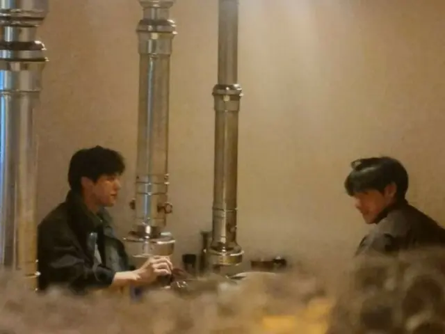 BTS 的 V 和宋康在烤肉店？ ...目擊事件正在流行