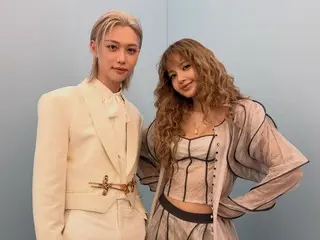 BLACKPINK成員Lisa公開了一張她與Stray Kids成員Felix和演員孔劉在路易威登活動上的合照