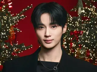 卞佑碩、BLACKPINK 的 Jisoo 和 Stray Kids 的賢真以驚人的黑色假日派對造型亮相。