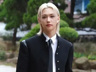 Stray Kids成員Felix今天（10日）參與了綜藝節目《You Quiz》的錄製…公開了令人驚豔的「金髮精靈」預告照